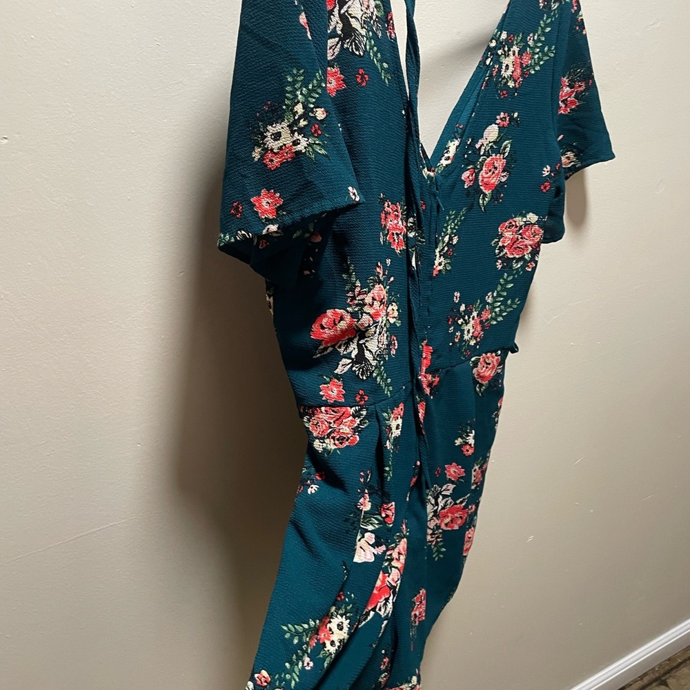 Hot kiss Lush Teal Floral Wrap Romper Sz large criss cross neckline - Picture 5 of 7